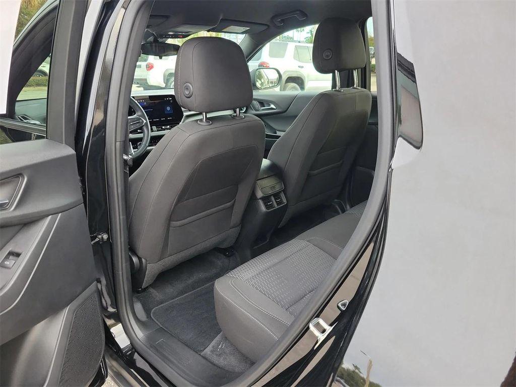 used 2025 Chevrolet Equinox car, priced at $22,895