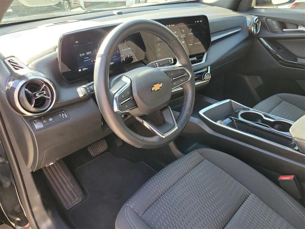 used 2025 Chevrolet Equinox car, priced at $23,395