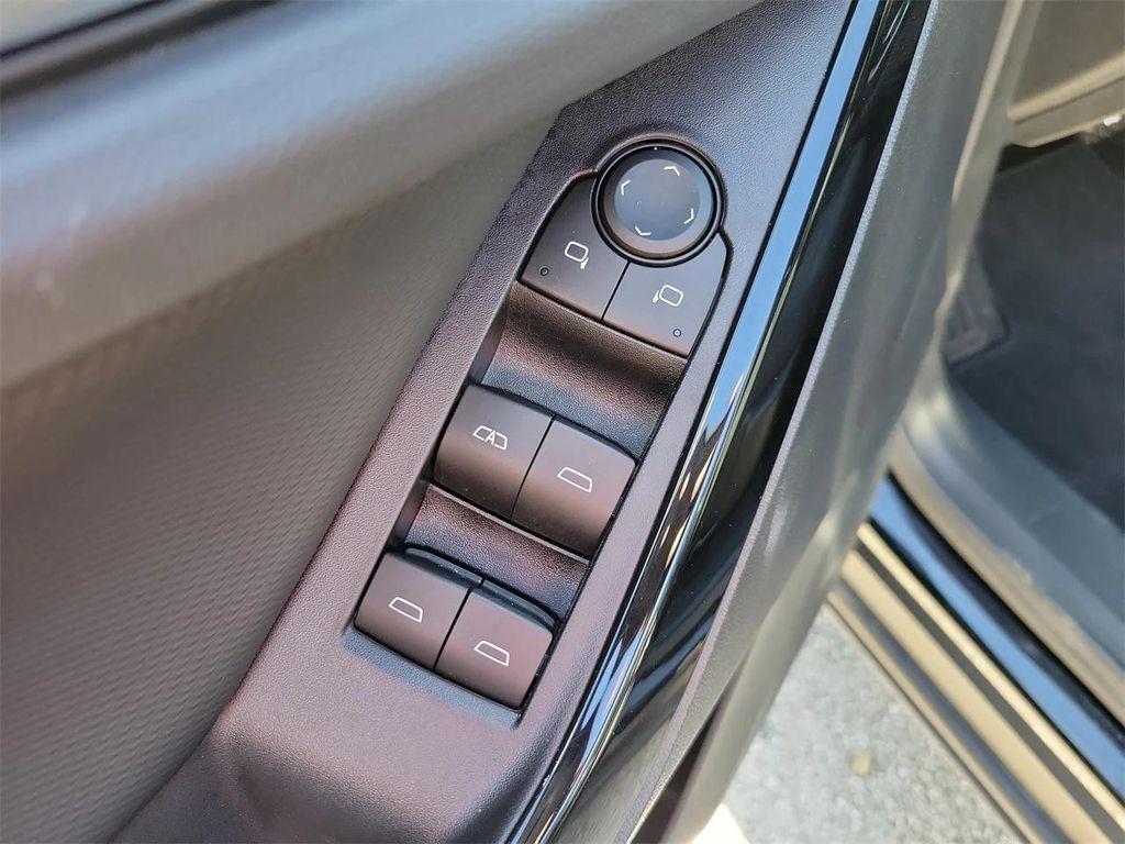 used 2025 Chevrolet Equinox car, priced at $23,395