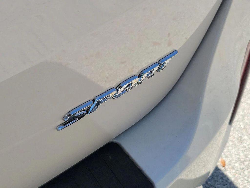 used 2025 Honda Odyssey car, priced at $35,895