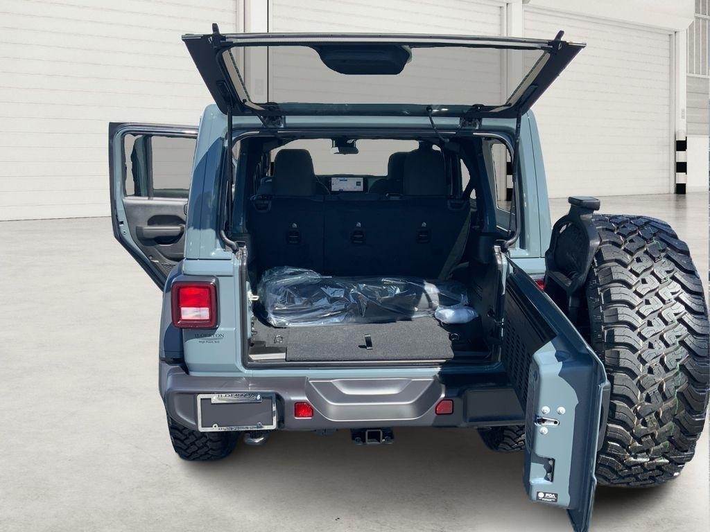 new 2025 Jeep Wrangler car, priced at $47,775