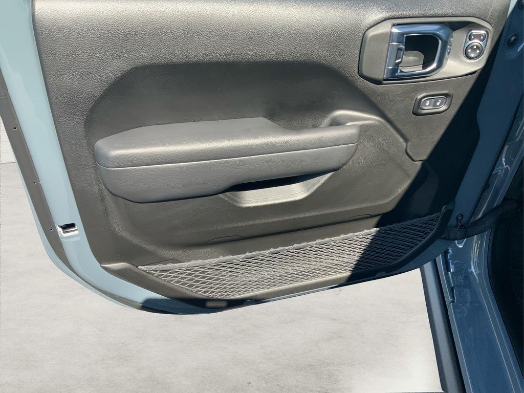 new 2025 Jeep Wrangler car, priced at $47,775