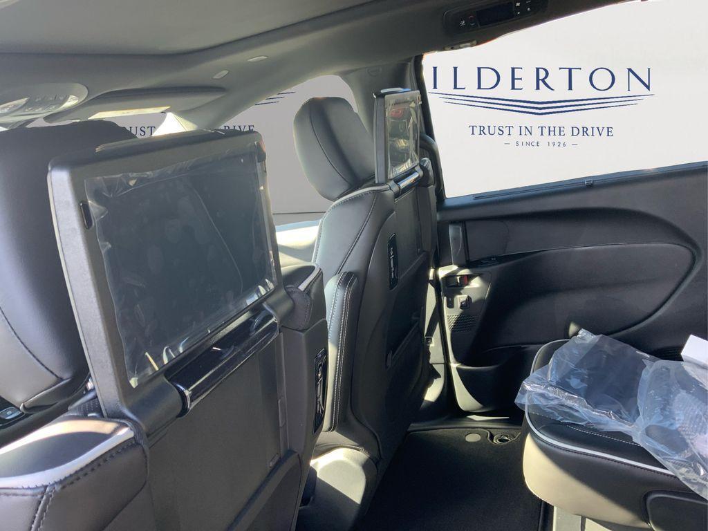 new 2026 Chrysler Pacifica car, priced at $51,570