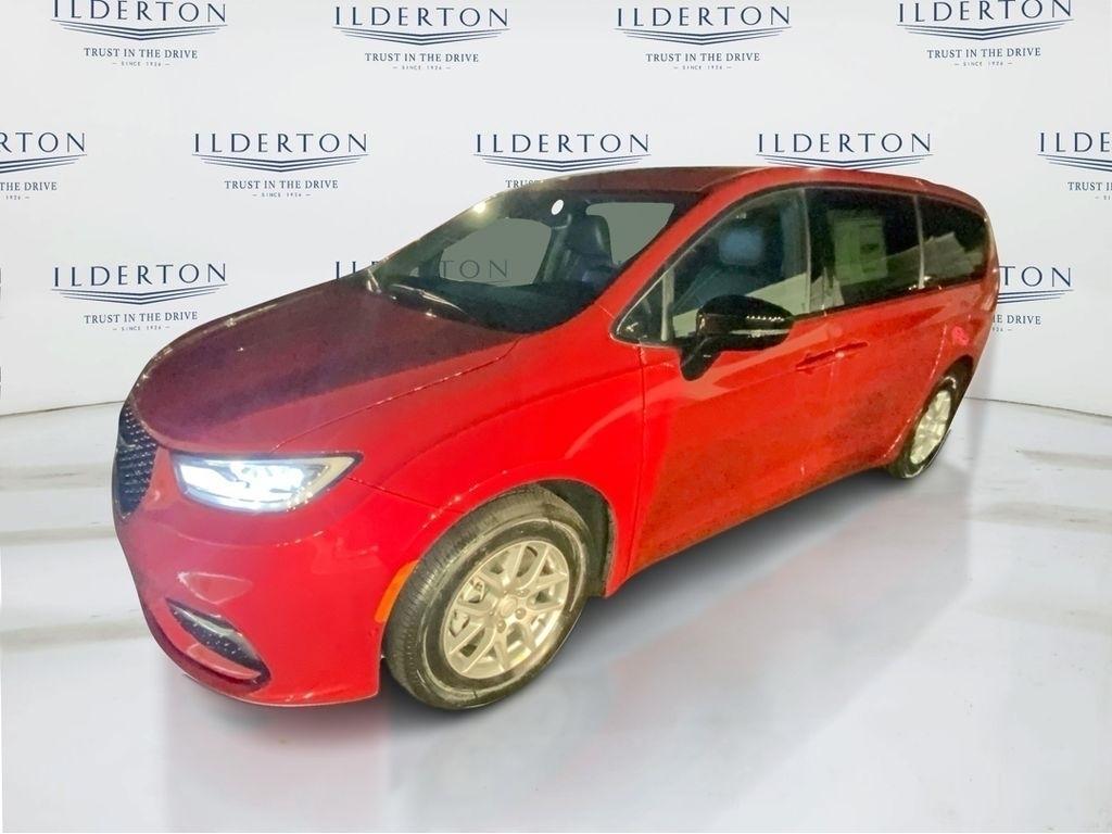new 2026 Chrysler Pacifica car, priced at $43,035