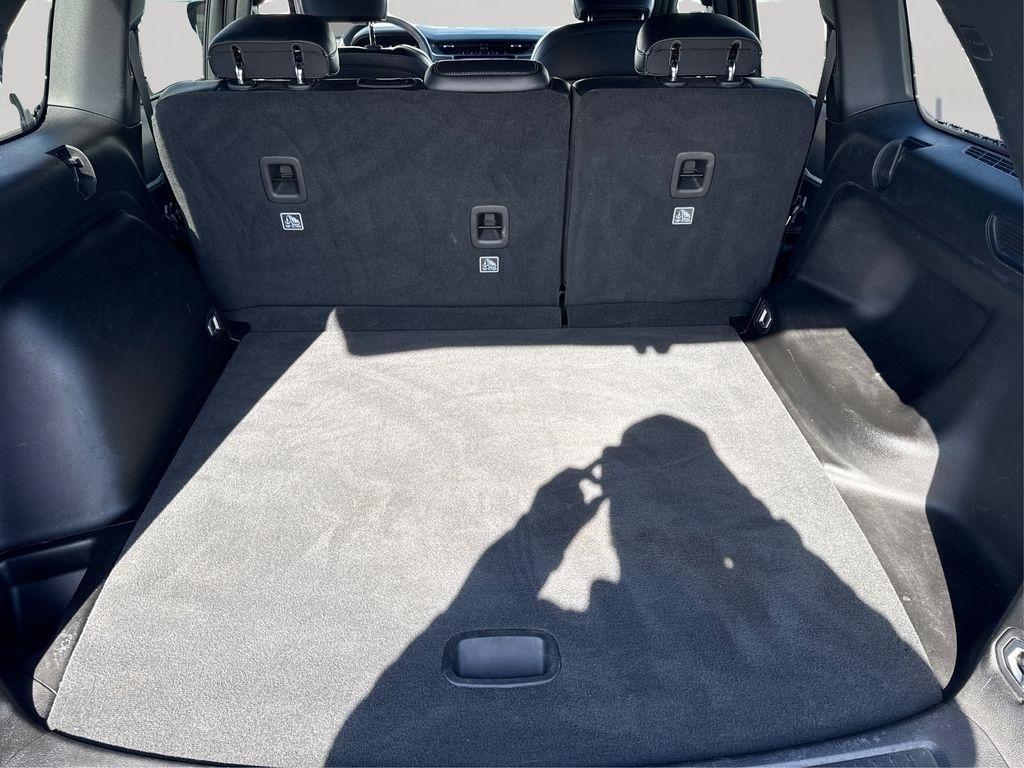 used 2024 Jeep Grand Cherokee car, priced at $33,672