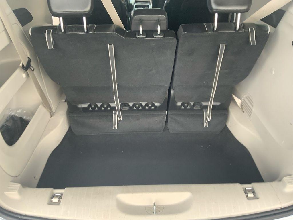 used 2024 Chrysler Pacifica car, priced at $32,071