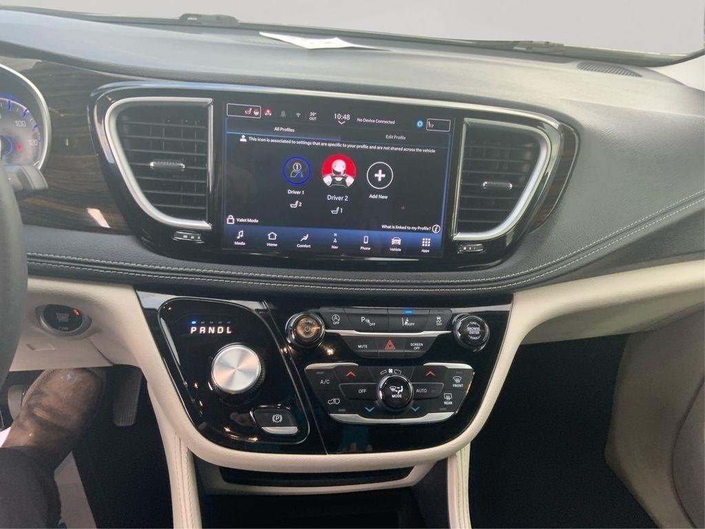 used 2024 Chrysler Pacifica car, priced at $32,071