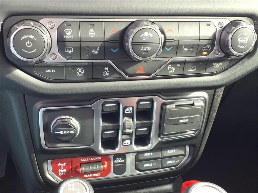 new 2026 Jeep Gladiator car, priced at $55,750