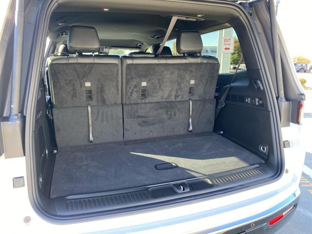 used 2024 Jeep Wagoneer car, priced at $44,472