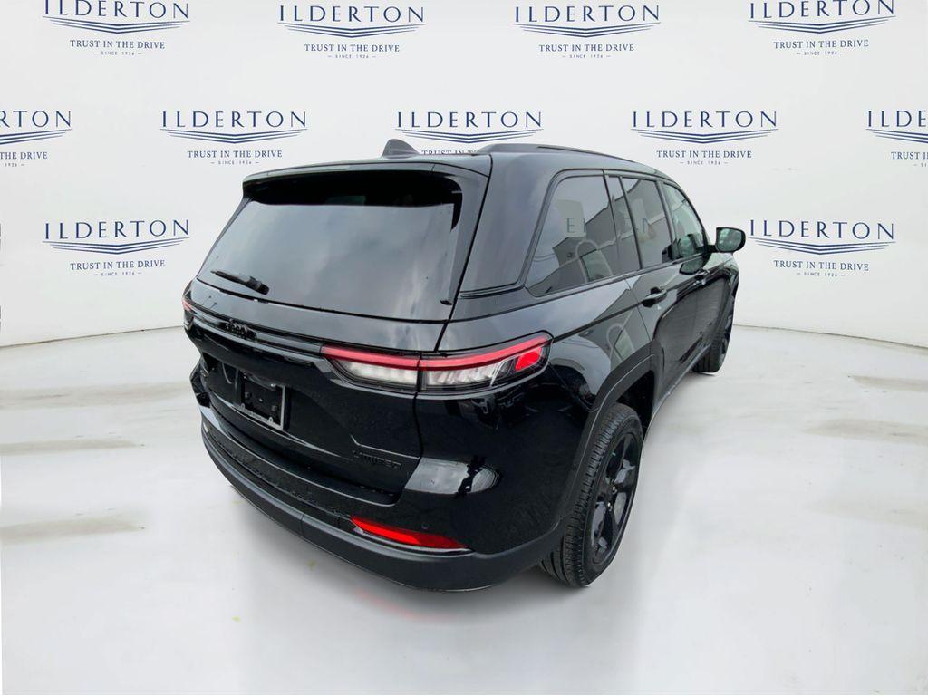 new 2025 Jeep Grand Cherokee car, priced at $42,215