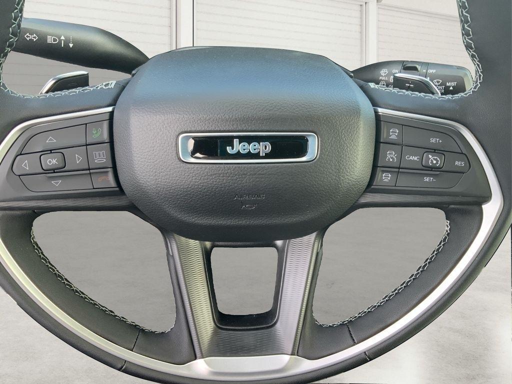 new 2025 Jeep Grand Cherokee car, priced at $31,575