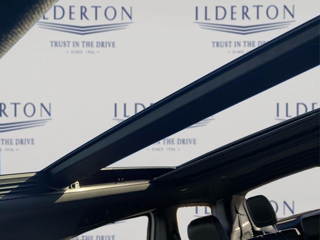 new 2026 Chrysler Pacifica car, priced at $50,775