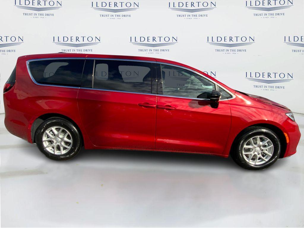new 2026 Chrysler Pacifica car, priced at $40,140