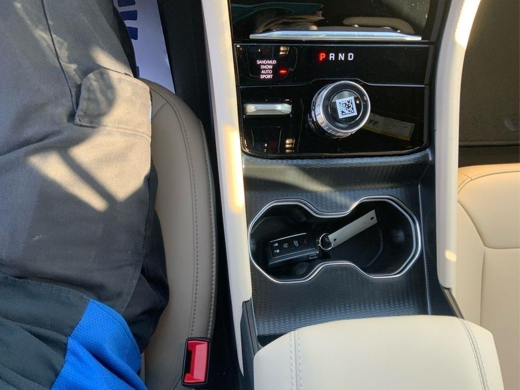 new 2025 Jeep Grand Cherokee car, priced at $40,915