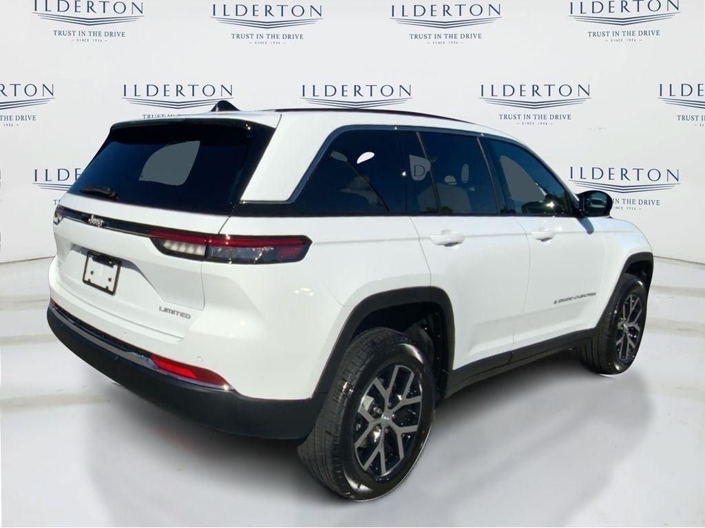 new 2025 Jeep Grand Cherokee car, priced at $37,900