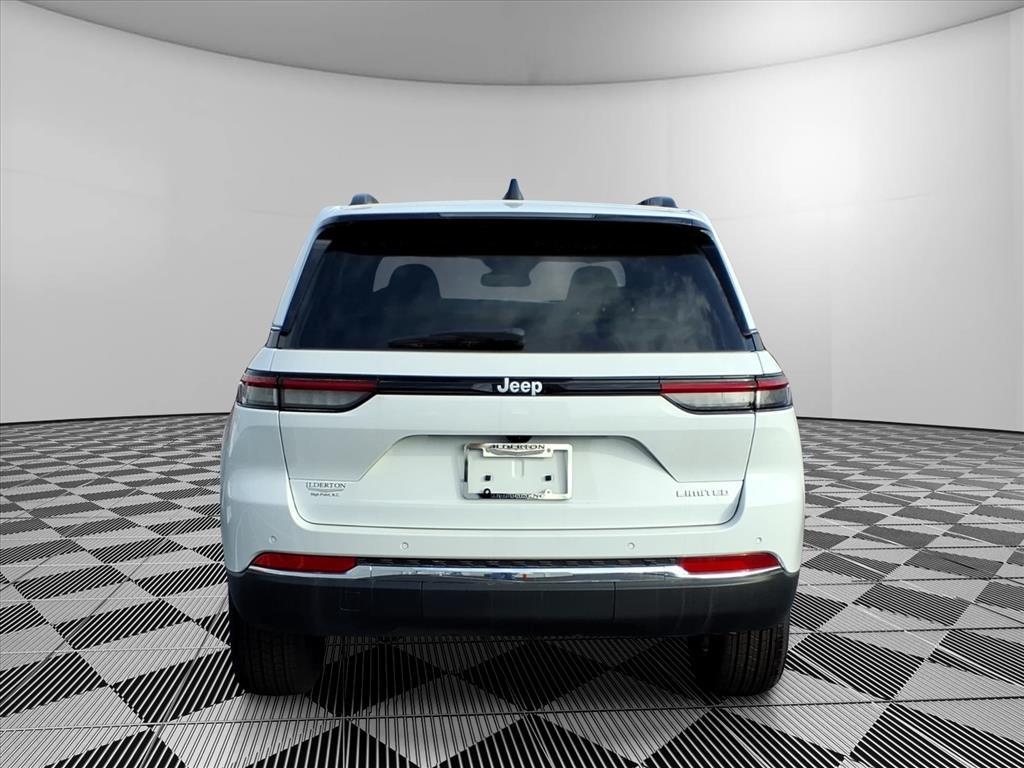 new 2025 Jeep Grand Cherokee car, priced at $35,150