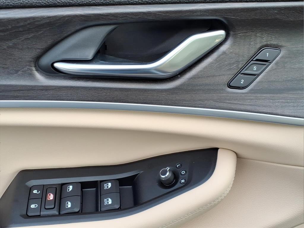 new 2025 Jeep Grand Cherokee car, priced at $35,150