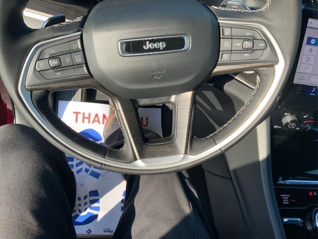 new 2025 Jeep Grand Cherokee car, priced at $42,220