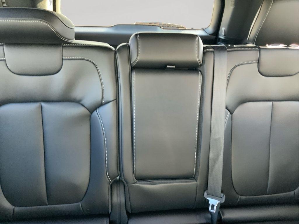 new 2025 Jeep Grand Cherokee car, priced at $42,220