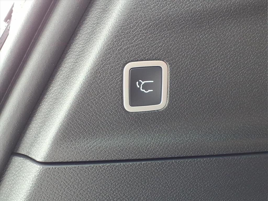 new 2026 Chrysler Pacifica car, priced at $48,765