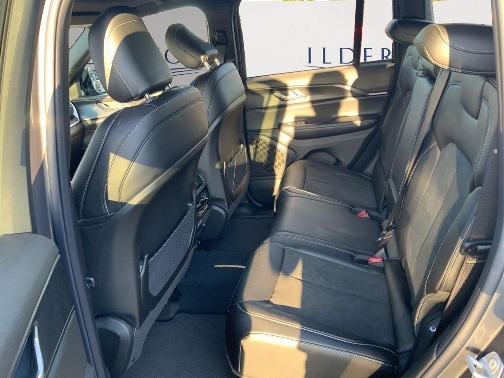 new 2025 Jeep Grand Cherokee car, priced at $41,370