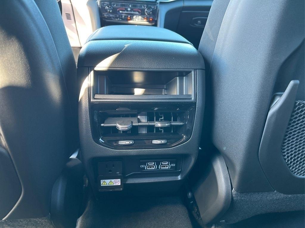 new 2025 Jeep Grand Cherokee car, priced at $39,775