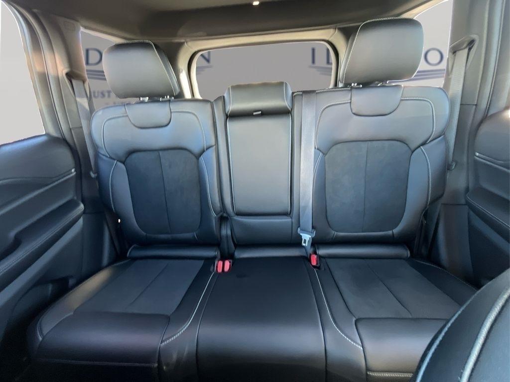 new 2025 Jeep Grand Cherokee car, priced at $39,775