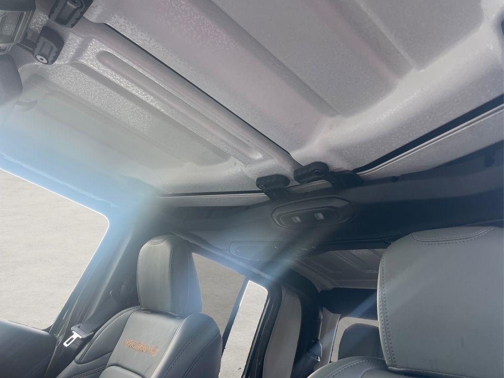 new 2025 Jeep Gladiator car, priced at $46,595