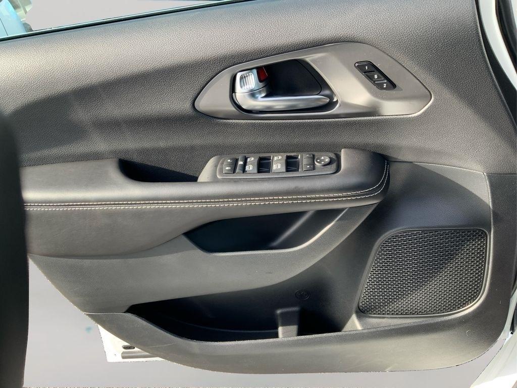 new 2026 Chrysler Pacifica car, priced at $40,995