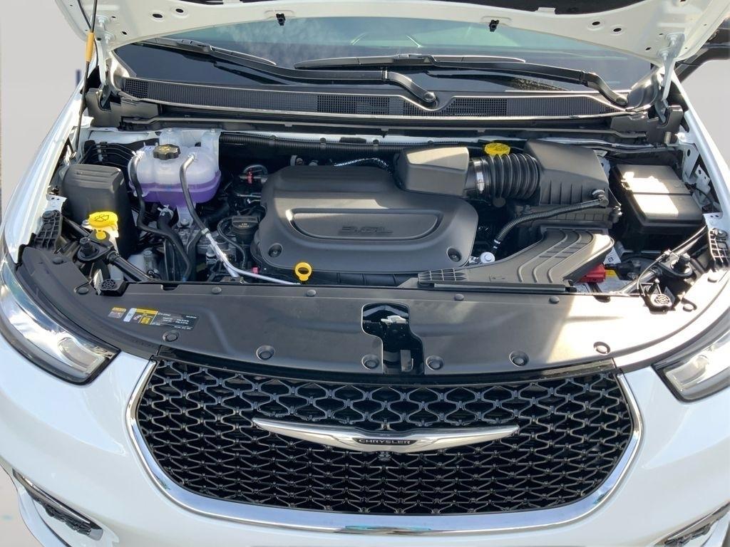 new 2026 Chrysler Pacifica car, priced at $40,995