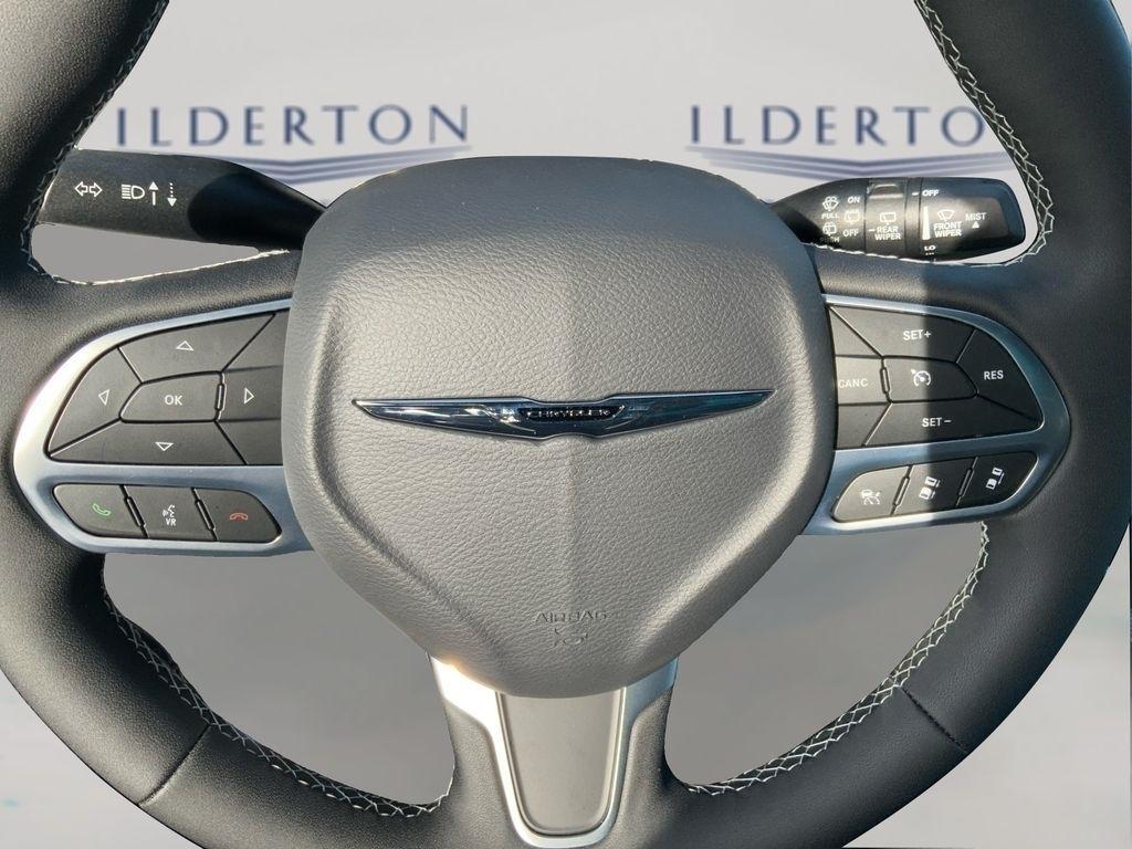 new 2026 Chrysler Pacifica car, priced at $40,995