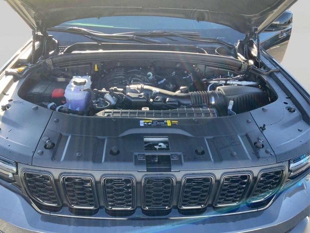 new 2025 Jeep Grand Cherokee car, priced at $46,235