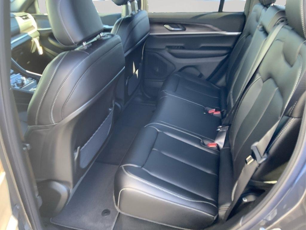 new 2025 Jeep Grand Cherokee car, priced at $46,235