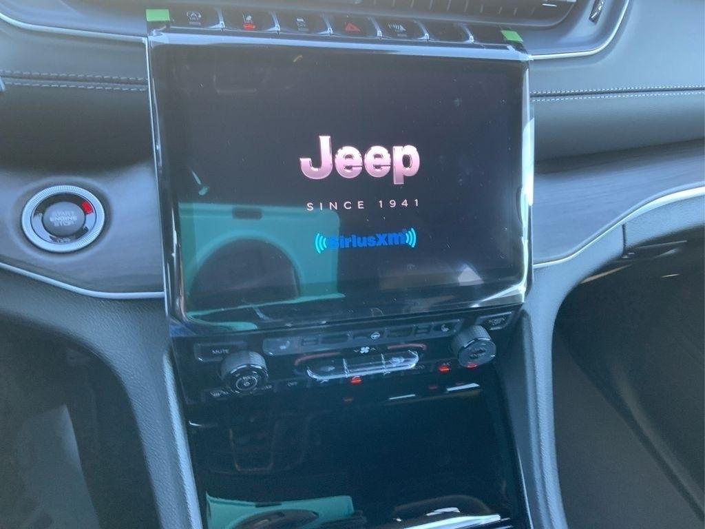 new 2025 Jeep Grand Cherokee car, priced at $46,235