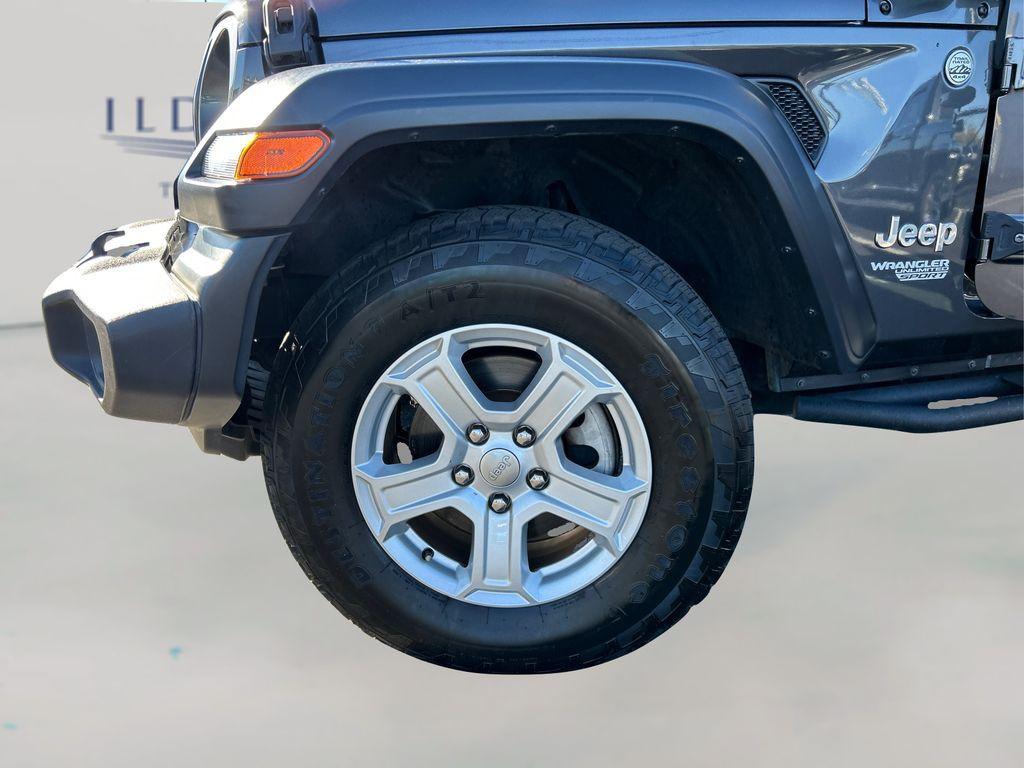 used 2018 Jeep Wrangler Unlimited car, priced at $18,090