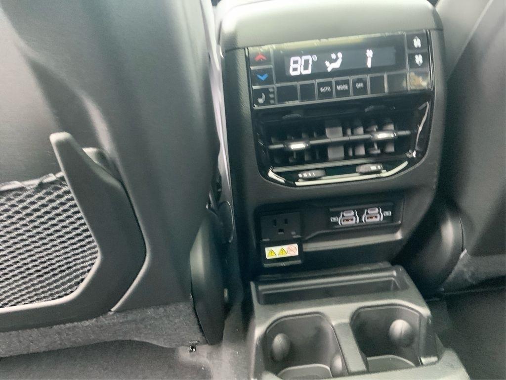 new 2025 Jeep Grand Cherokee L car, priced at $45,735