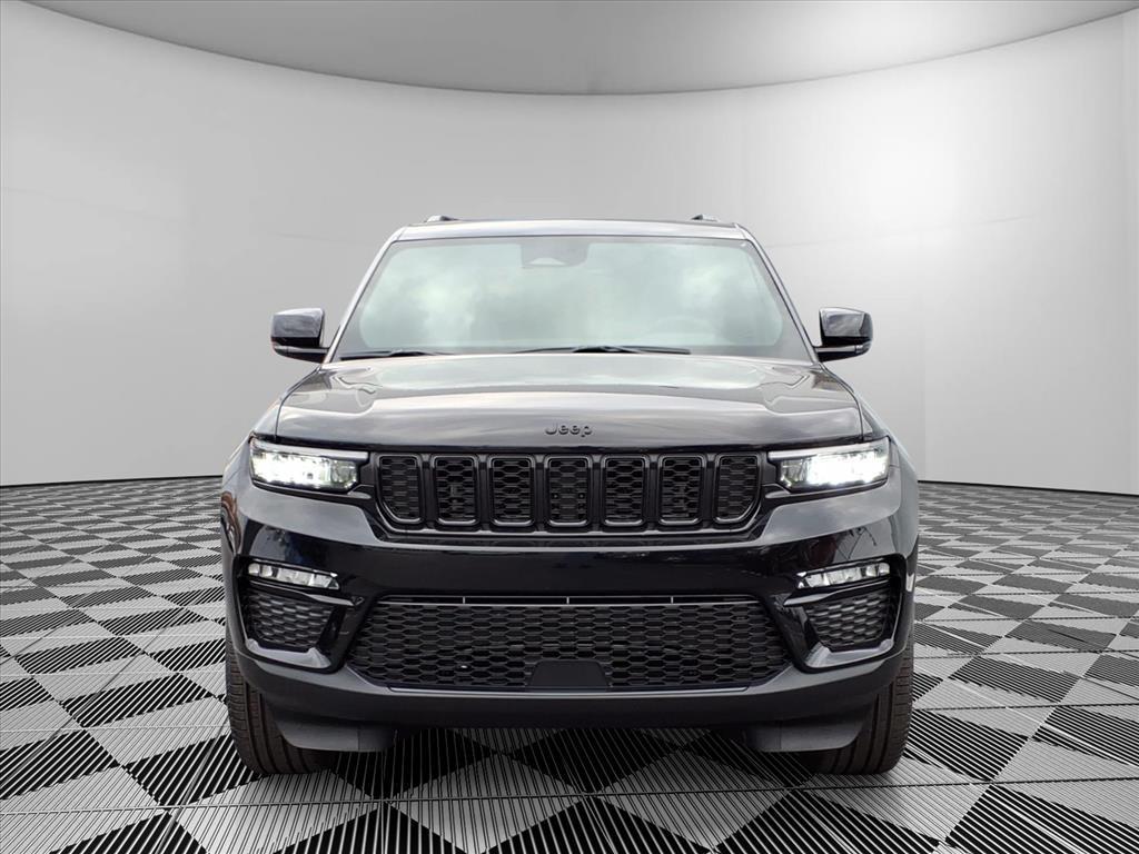 new 2025 Jeep Grand Cherokee car, priced at $45,735