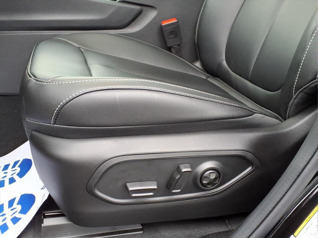 new 2025 Jeep Grand Cherokee car, priced at $45,735