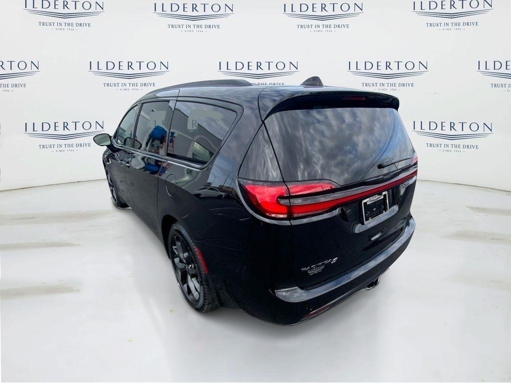 new 2026 Chrysler Pacifica car, priced at $49,810