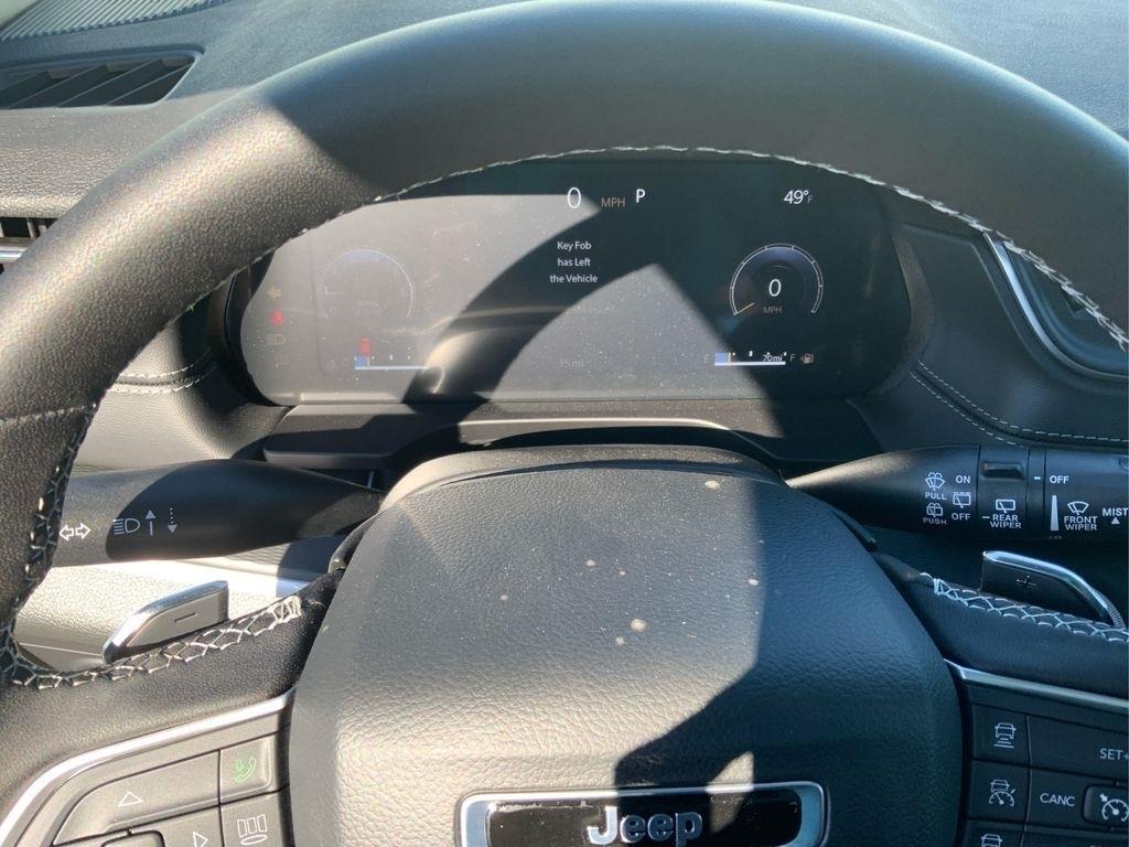 new 2025 Jeep Grand Cherokee car, priced at $40,370