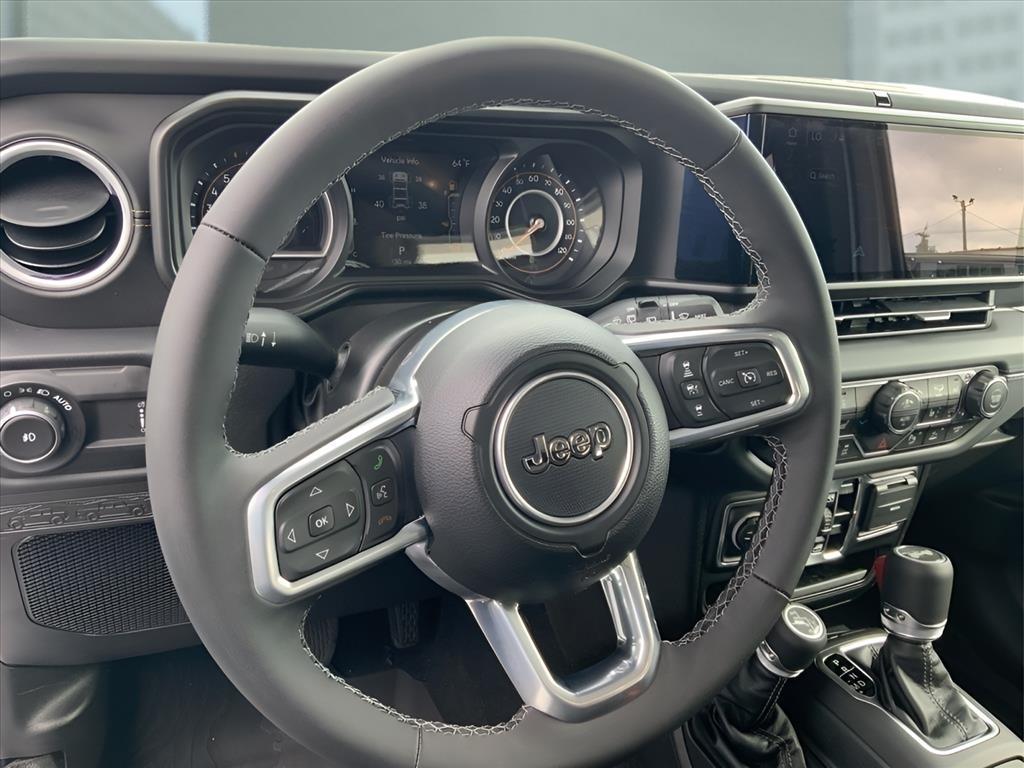 new 2025 Jeep Wrangler car, priced at $48,525
