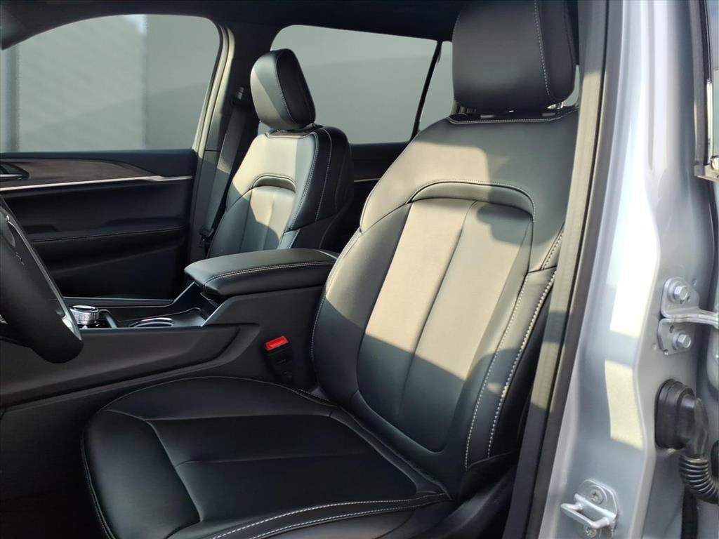 new 2025 Jeep Grand Cherokee L car, priced at $48,970