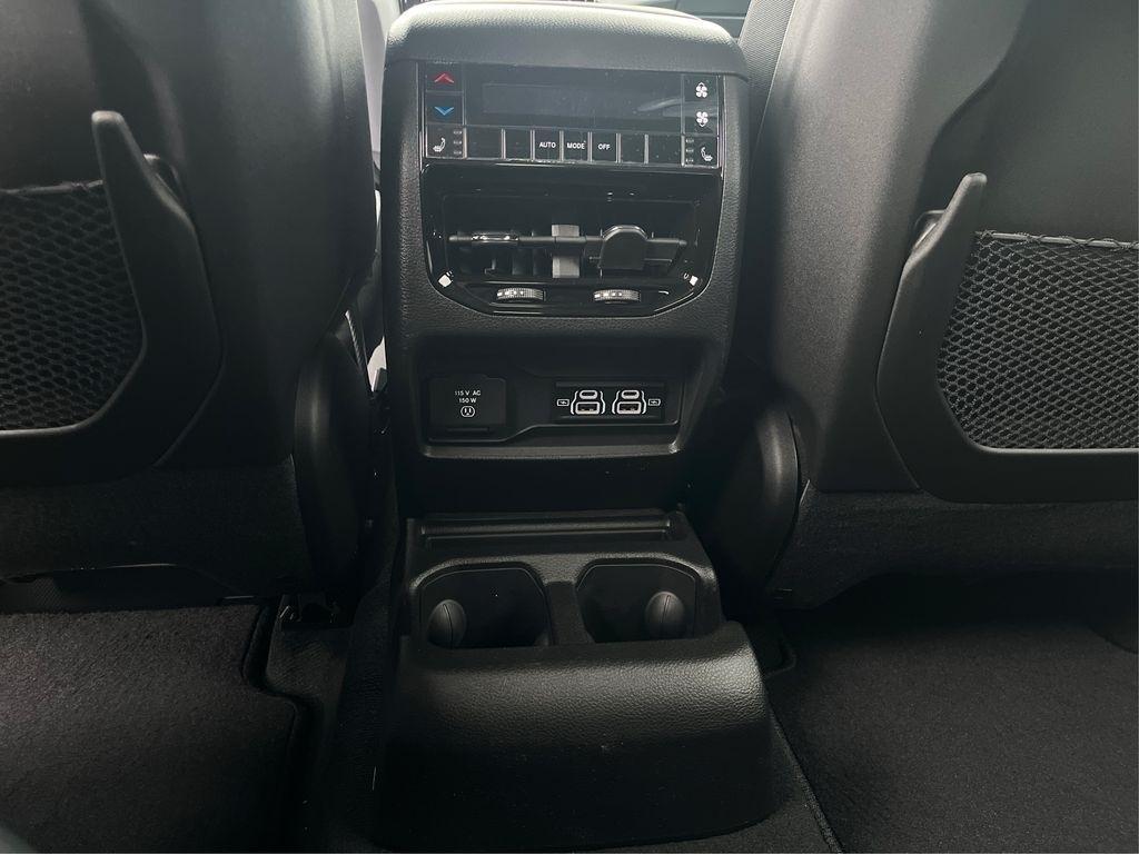 new 2025 Jeep Grand Cherokee L car, priced at $44,220