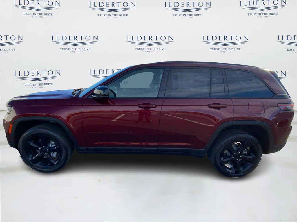 new 2025 Jeep Grand Cherokee car, priced at $39,375