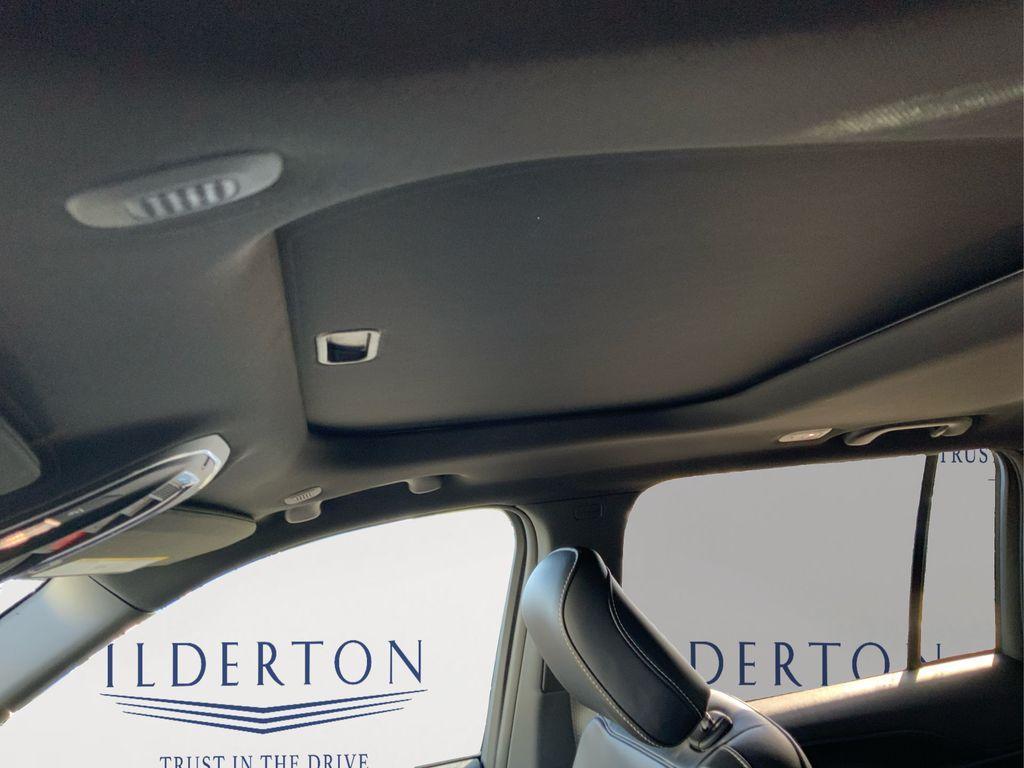 new 2025 Jeep Grand Cherokee car, priced at $39,375