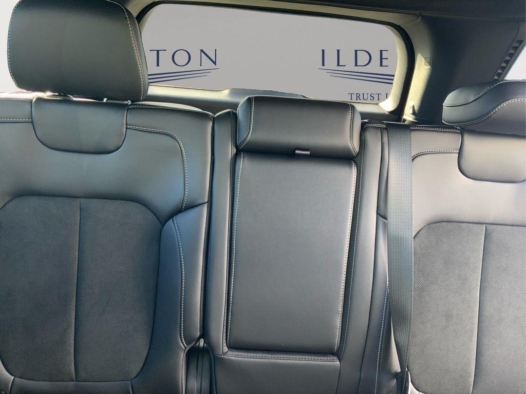 new 2025 Jeep Grand Cherokee car, priced at $37,375