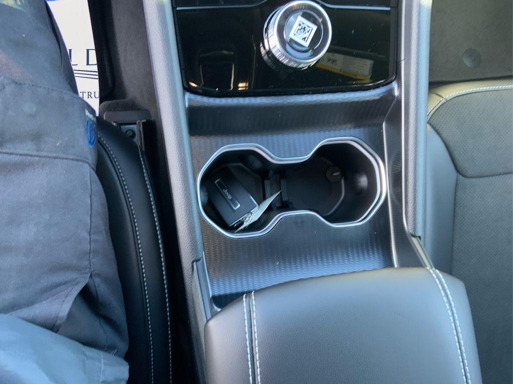 new 2025 Jeep Grand Cherokee car, priced at $39,375