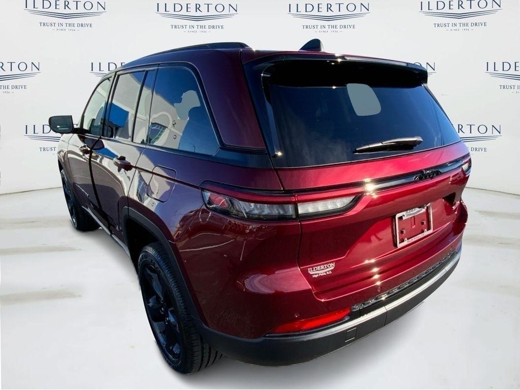 new 2025 Jeep Grand Cherokee car, priced at $37,375
