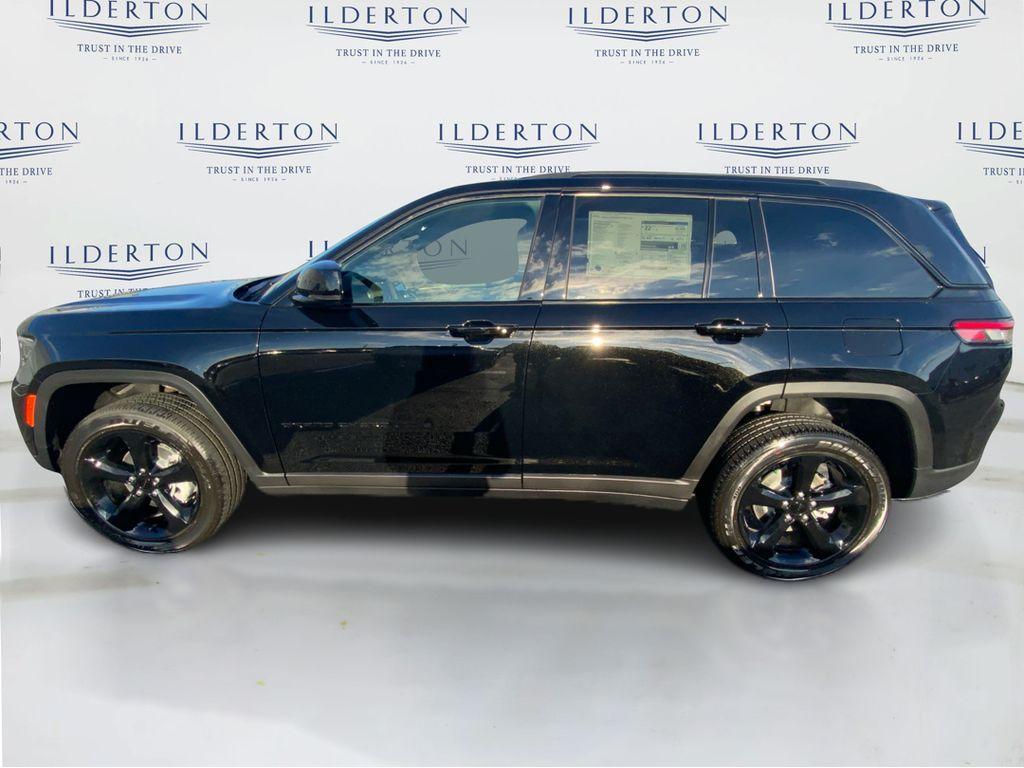 new 2025 Jeep Grand Cherokee car, priced at $38,375