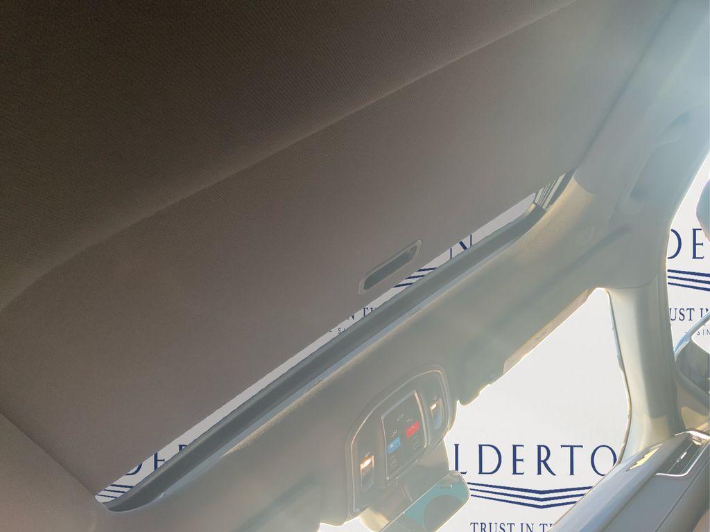 new 2025 Jeep Grand Cherokee car, priced at $38,375